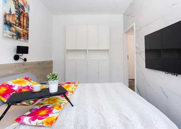 Nadmorski Dwor 2 格但斯克